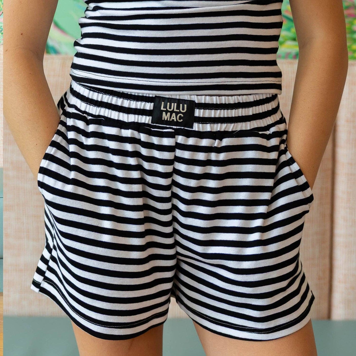 Lulu Mac Stripe Short-BLACK