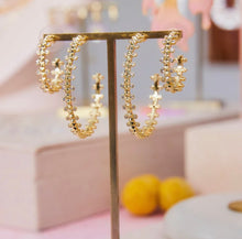 Load image into Gallery viewer, Jada Gold Hoop Earrings in White Crystal