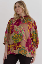 Load image into Gallery viewer, Curvy Floral Chelle Top
