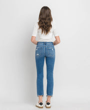Load image into Gallery viewer, Reba Slim Straight Jean

