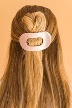 Load image into Gallery viewer, TELETIES - Round Flat Hair Clip | Medium | Pearly Pink
