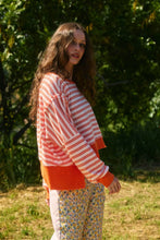 Load image into Gallery viewer, Raw Edge Details Striped High-Low Top
