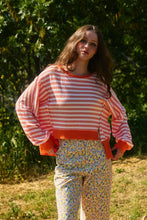 Load image into Gallery viewer, Raw Edge Details Striped High-Low Top
