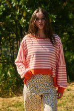 Load image into Gallery viewer, Raw Edge Details Striped High-Low Top
