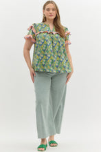 Load image into Gallery viewer, Curvy Floral V Neck Ruffle Sleeve Top

