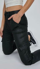Load image into Gallery viewer, Quinn BLACK COATED WASH CARGO CIGARETTE SKINNY
