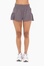 Load image into Gallery viewer, Chic Breeze Shorts
