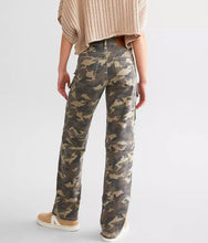 Load image into Gallery viewer, Tracey Camo Cargo Straight Stretch Jean
