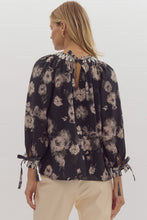 Load image into Gallery viewer, Frances 3/4 puff sleeve floral top
