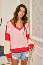 Load image into Gallery viewer, BUCKETLIST - T2700 Contrast Detailing V-neck Sweatshirt
