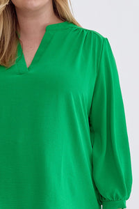 Curvy 3/4 Daydreaming V-Neck Top