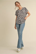 Load image into Gallery viewer, Leopard Print Neutral Top

