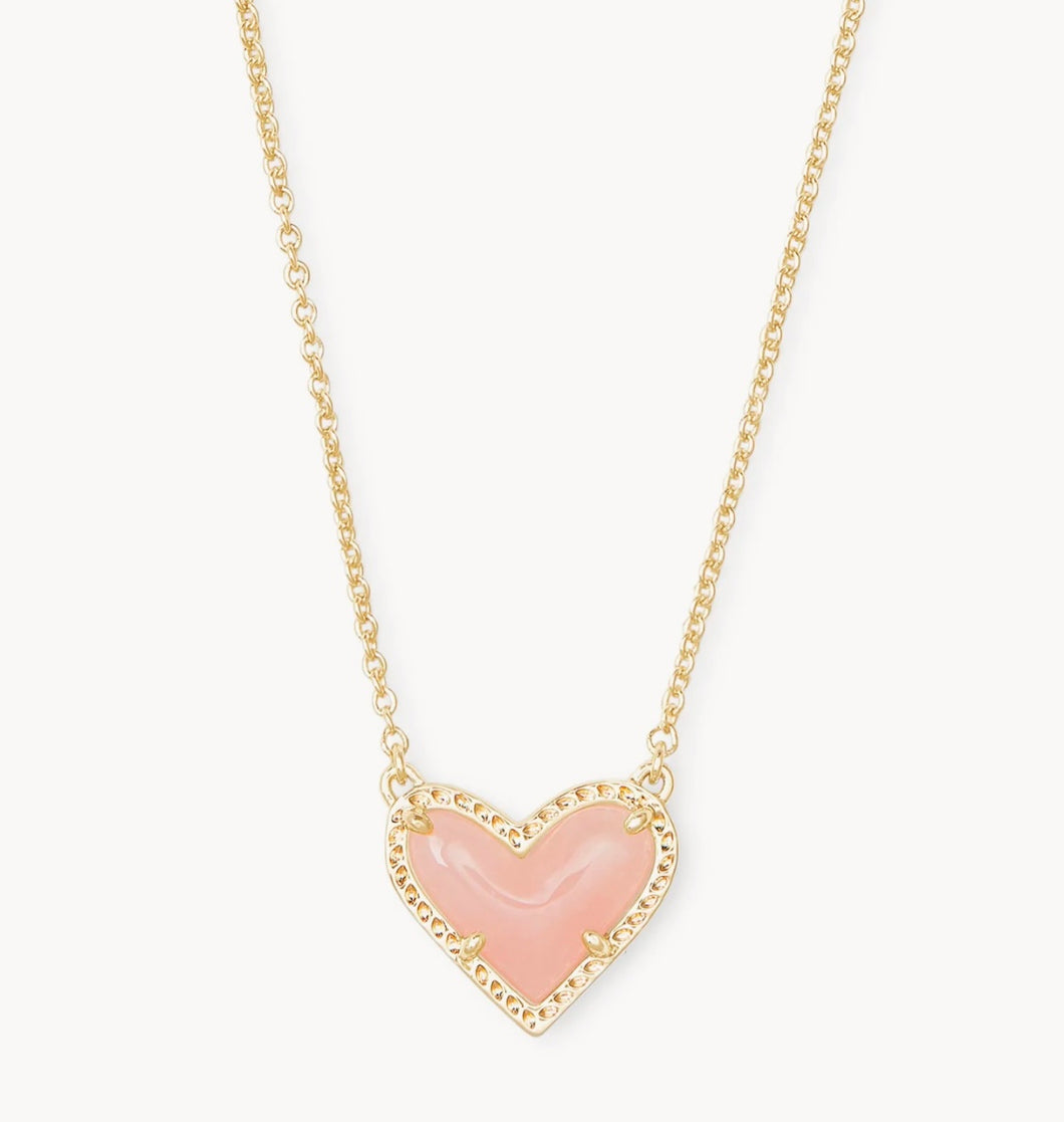 Ari Heart Gold Pendant Necklace in Gold Rose Quartz