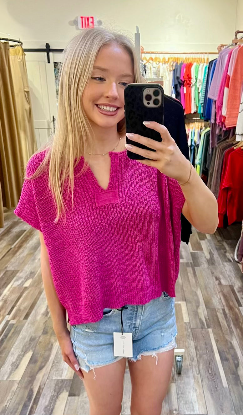 BACK PATCH ROLLED SPLIT-NECK SIDE SLIT PULLOVER