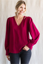 Load image into Gallery viewer, Curvy The Perfect Peasant Top
