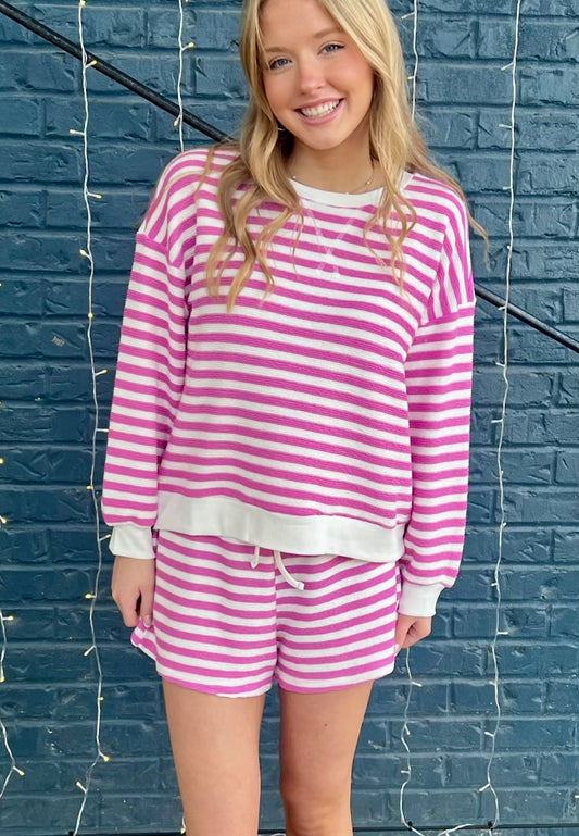 STRIPED PULLOVER & SHORTS SET