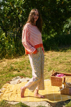 Load image into Gallery viewer, Raw Edge Details Striped High-Low Top
