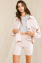 Load image into Gallery viewer, Textured High Rise Bike Shorts With Pocket
