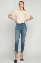 Load image into Gallery viewer, TAYLOR MEDIUM WASH EXTREME FRAY HIGH RISE SKINNY
